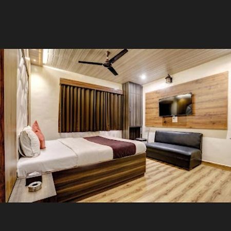 Hotel Green Park Bombay Eksteriør billede