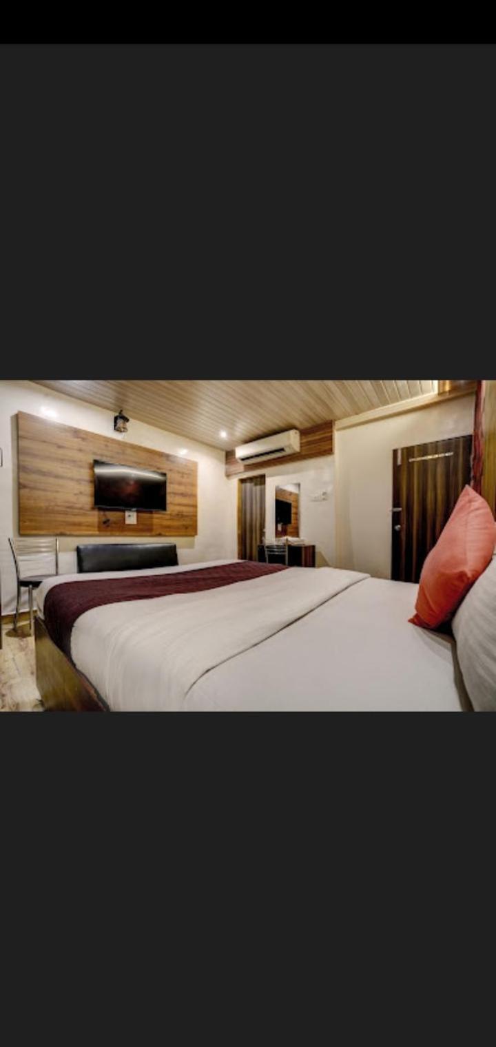 Hotel Green Park Bombay Eksteriør billede